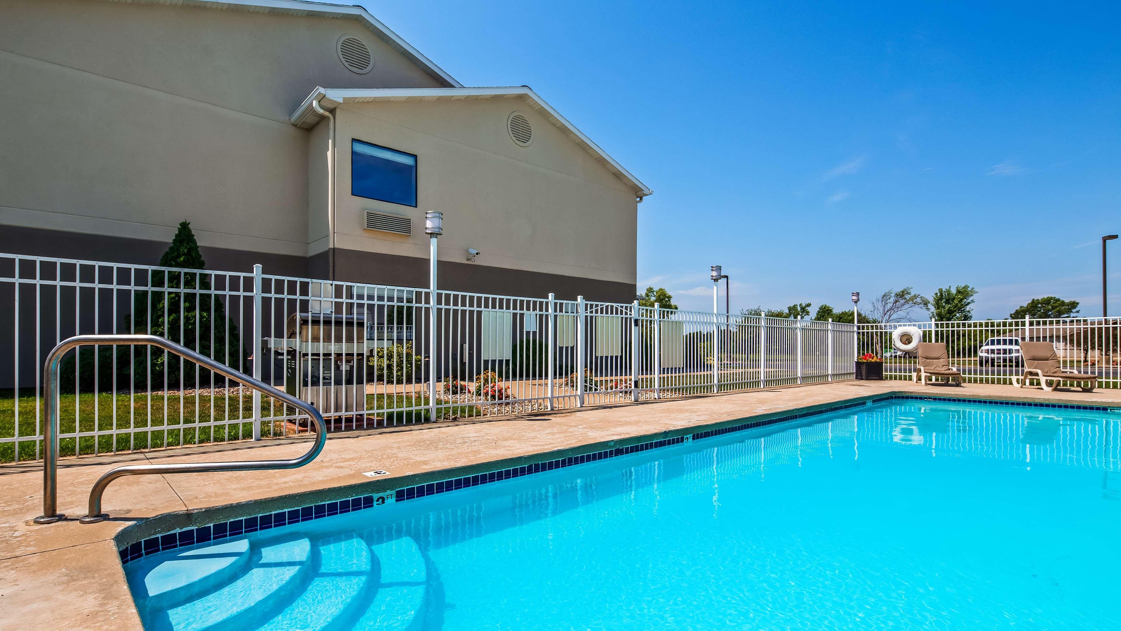 Best Western Brookfield Exterior foto